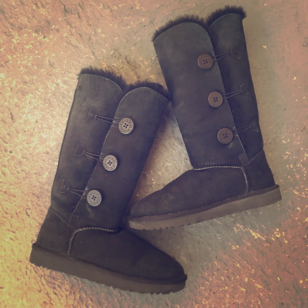 UGGs 3-Button Black women’s boot